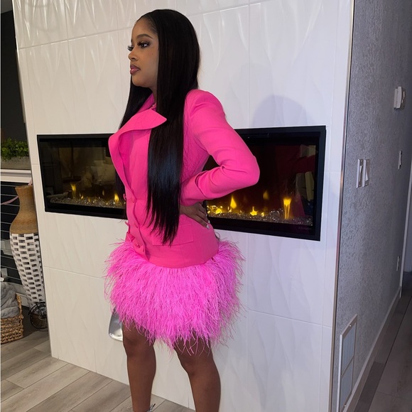 Brunch at Tiffany's | Pink Feather Dress | Ella Lisquè | Small - Picture 2 of 3